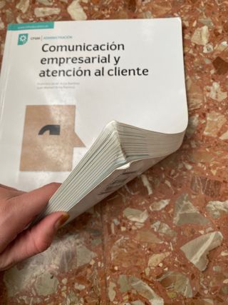 LA - Comunicacion empresarial y atencion al cli...