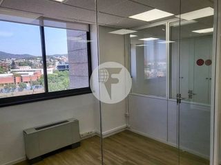 Oficina en alquiler en Sant Just Desvern