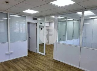 Oficina en alquiler en Sant Just Desvern