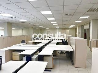 Nave industrial en alquiler en Gran Via LH en Hospitalet de Llobregat, L´