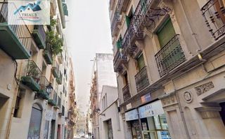 Piso en venta en El Raval en Barcelona