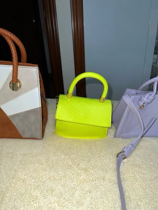 Bolso de mano multicolor  Algunos nuevos sin uso