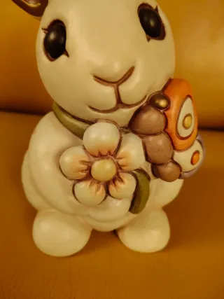 Statua Thun coniglio ceramica