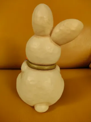 Statua Thun coniglio ceramica