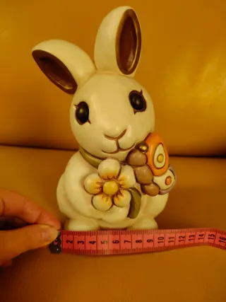 Statua Thun coniglio ceramica