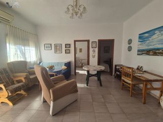Chalet en venta en El Poblado - Abulagar en Puertollano