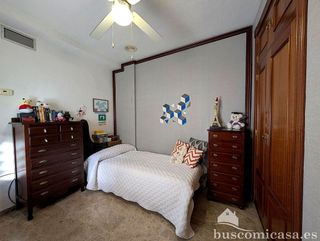 Chalet en venta en Linares