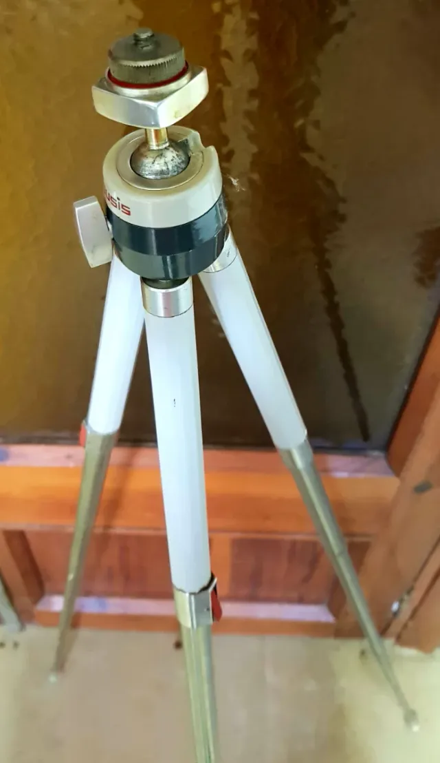 Trípode fotografia Susis antiguo