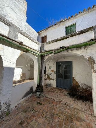 Chalet en venta en Carmona