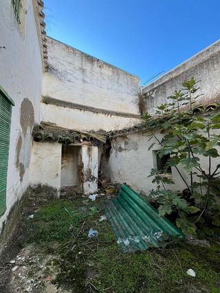 Chalet en venta en Carmona