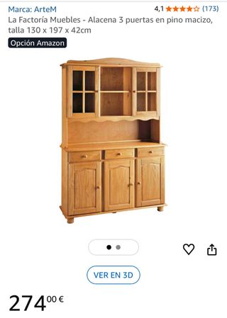 Alacena de madera con puertas