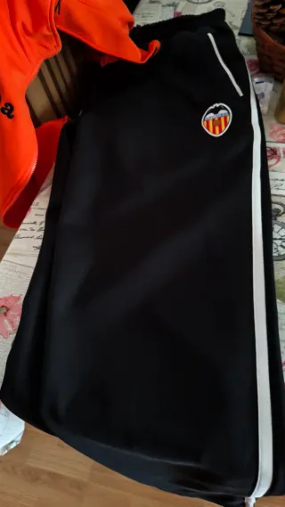 Chándal Valencia. Joma. Chaqueta y pantalón largo