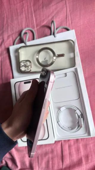 iPhone 15 Plus Rosa 87% Salud