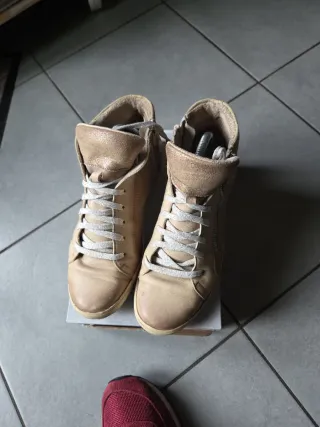 Scarpe sportive pelle beige/oro