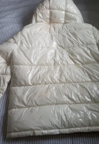 Plumas Moncler Charol Crema Talla M