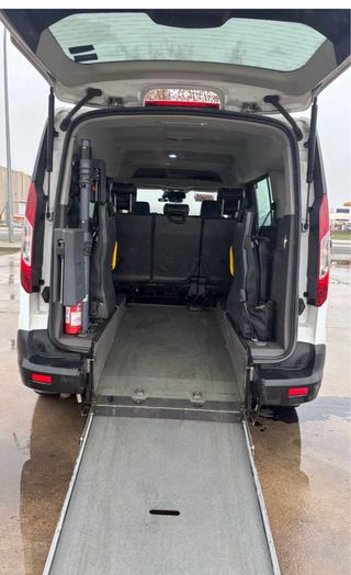 Ford tourneo connect adaptado minusvalidos