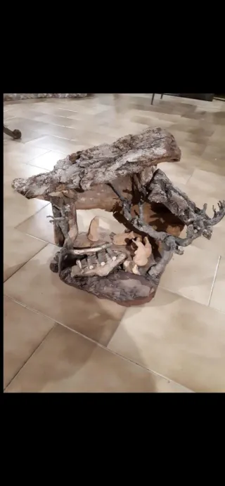 Presepe nuovo in pietra e legno