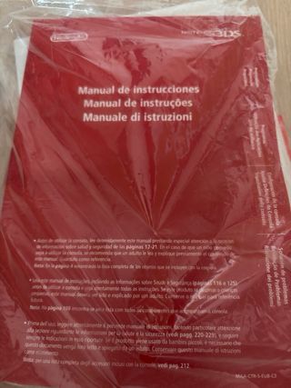Nintendo 3DS Roja + 4 Juegos