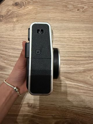 Cámara Fujifilm Instax Mini 40 Negra