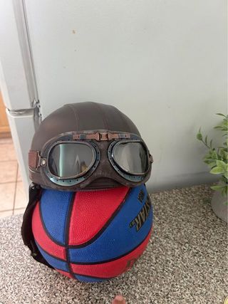 Casco Café Racer con Gafas Vintage