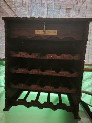 Bodega de madera para vinos