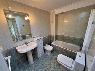 Piso en venta en El Coto en Gijón