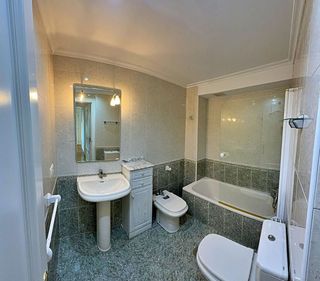 Piso en venta en El Coto en Gijón