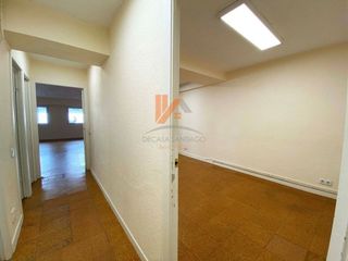 Local comercial en venta en Ensanche - Sar en Santiago de Compostela