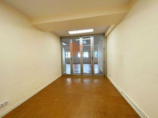 Local comercial en venta en Ensanche - Sar en Santiago de Compostela