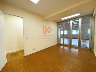 Local comercial en venta en Ensanche - Sar en Santiago de Compostela