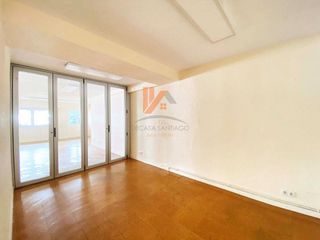 Local comercial en venta en Ensanche - Sar en Santiago de Compostela