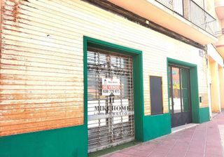 Local comercial en venta en Barbastro