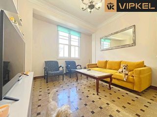 Edificio en venta en Cuatro Caminos - Plaza de la Cubela en Coruña (A)