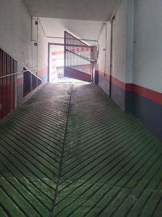Garaje en venta en Ensanche - Sar en Santiago de Compostela