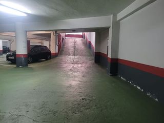 Garaje en venta en Ensanche - Sar en Santiago de Compostela