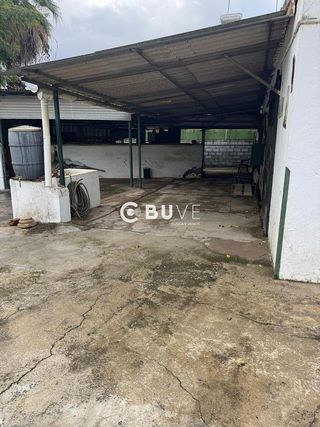 Terreno en venta en Gelves