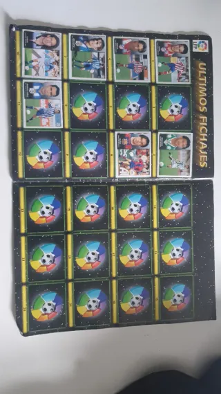 Álbum cromos Liga 98-99 Oficial. No está completo