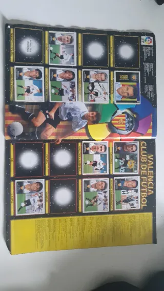 Álbum cromos Liga 98-99 Oficial. No está completo