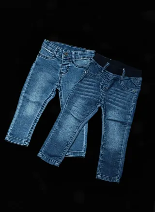 2 Calças Jeans 9-12 Meses 3 Pommes
