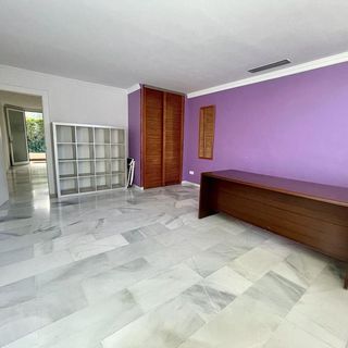 Oficina en venta en Los Naranjos - Las Brisas en Marbella