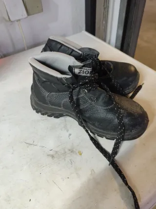 ZION Calzado Seguridad Punta Hierro Talla 38