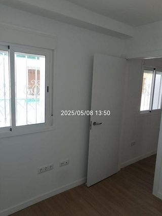 Chalet en alquiler en Carranque - Haza Cuevas en Málaga