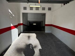 Garaje en venta en Eixample Nord – La Devesa en Girona