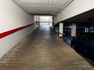 Garaje en venta en Eixample Nord – La Devesa en Girona