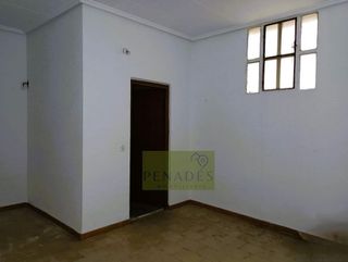 Local comercial en alquiler en Ontinyent