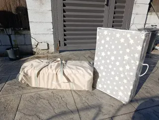 Cuna de viaje con cambiador + colchon