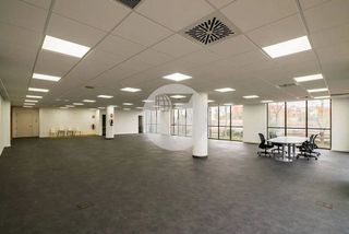 Oficina en alquiler en Sant Just Desvern