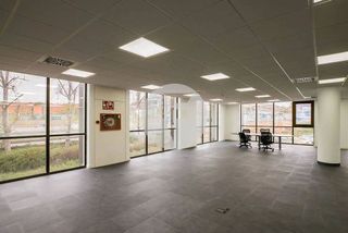 Oficina en alquiler en Sant Just Desvern