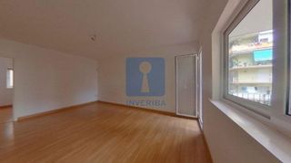 Piso en venta en La Font de la Guatlla en Barcelona