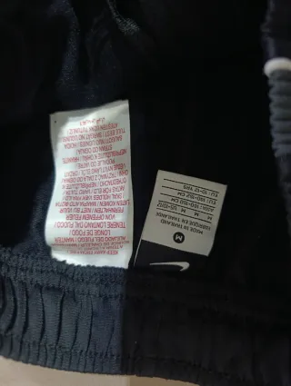 Pantalón Nike niño original,negro, Corte Recto